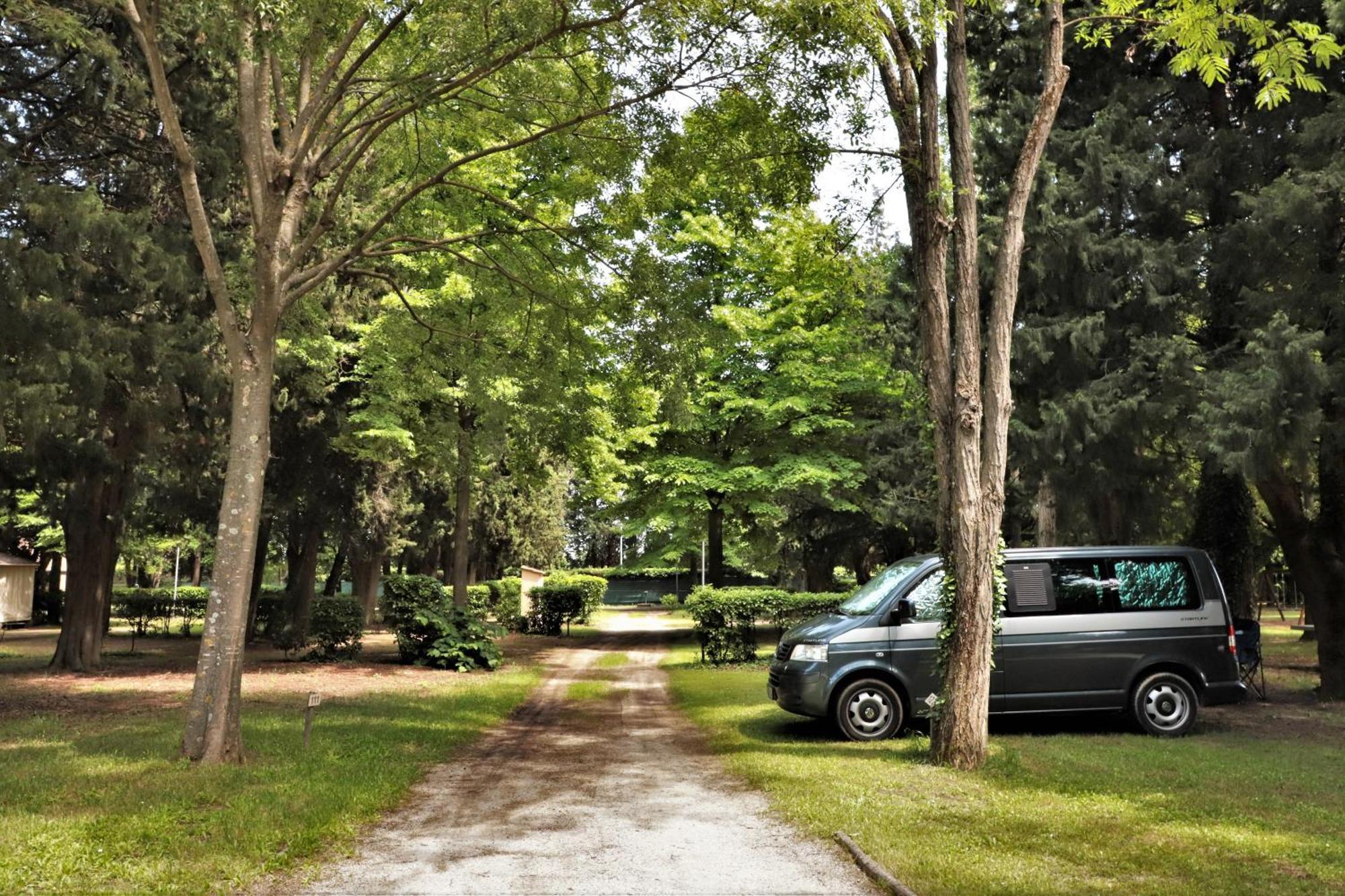 Camping Les Avignon - La Laune Villeneuve-lès-Avignon Exterior foto